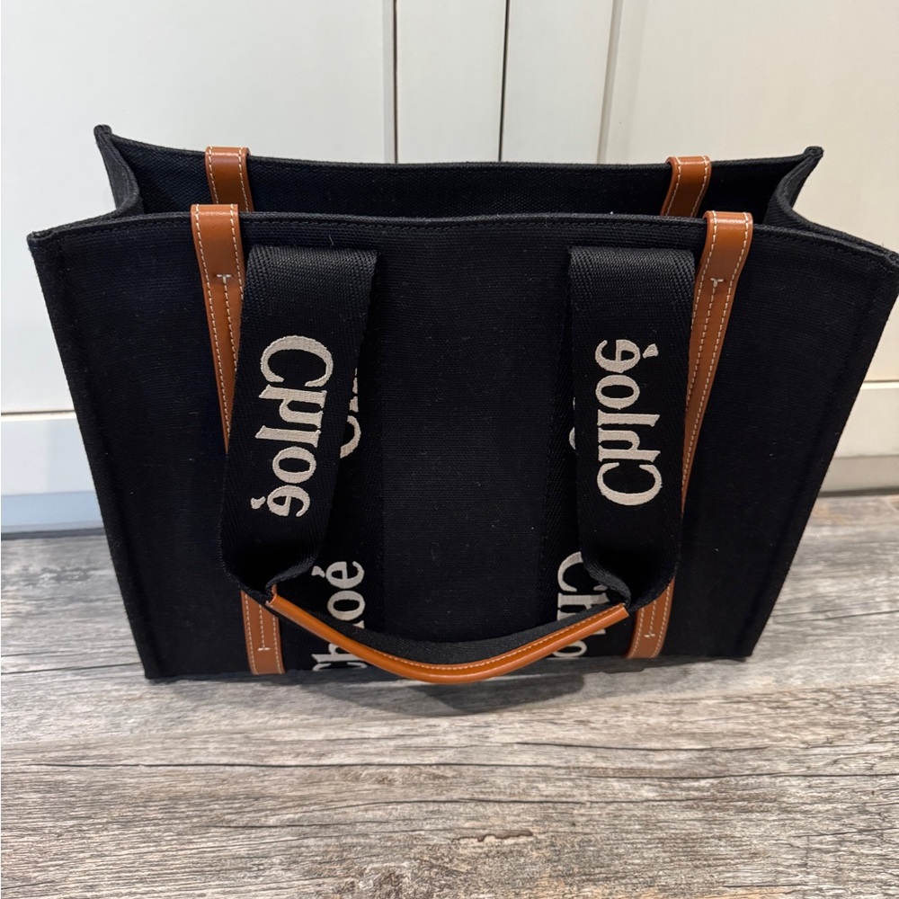 Chloe’ Medium Wood Black Tote with Brown Handles